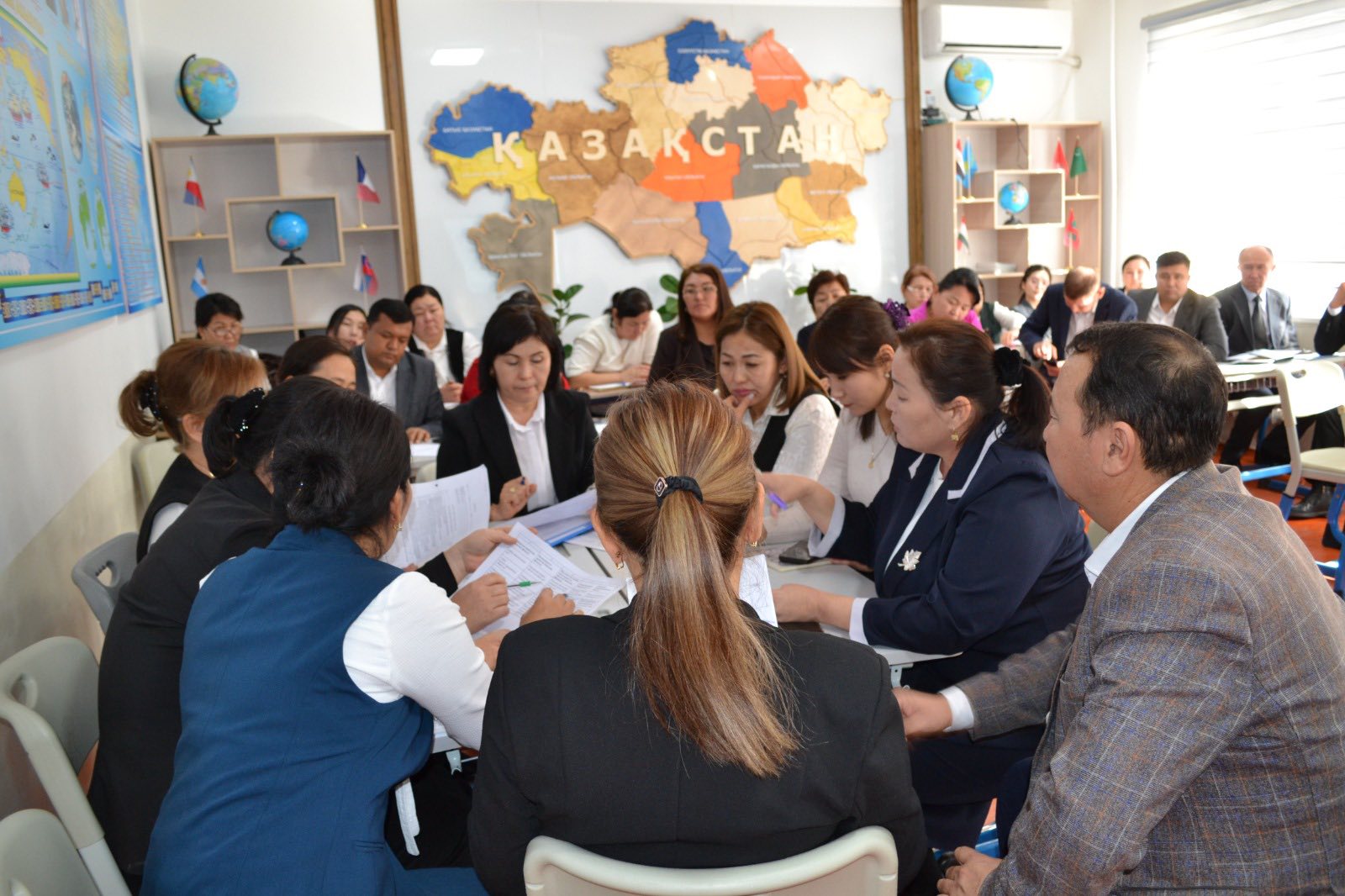 «Lesson Study: мұғалімдер жұмысында сабақты зерттеуді қолданудың теориясы мен тәжірибесі»